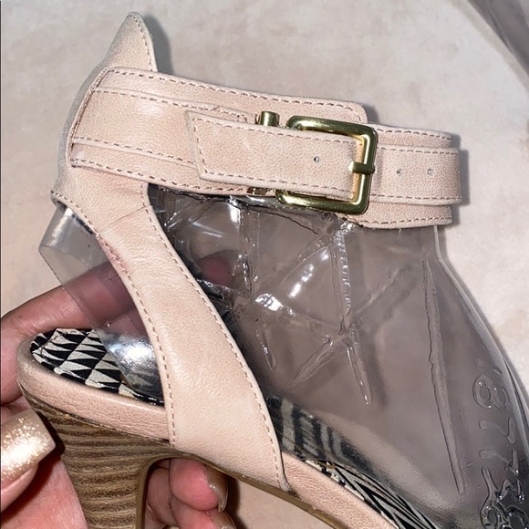Heel sandals - Picture 2 of 3